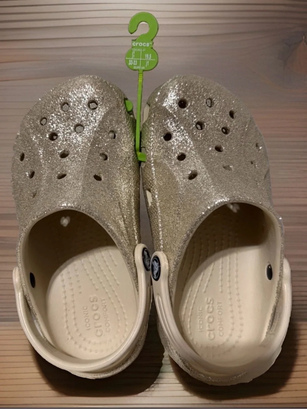 CROCS Kids Glitter Clogs in Sparkling Champagne / Gold